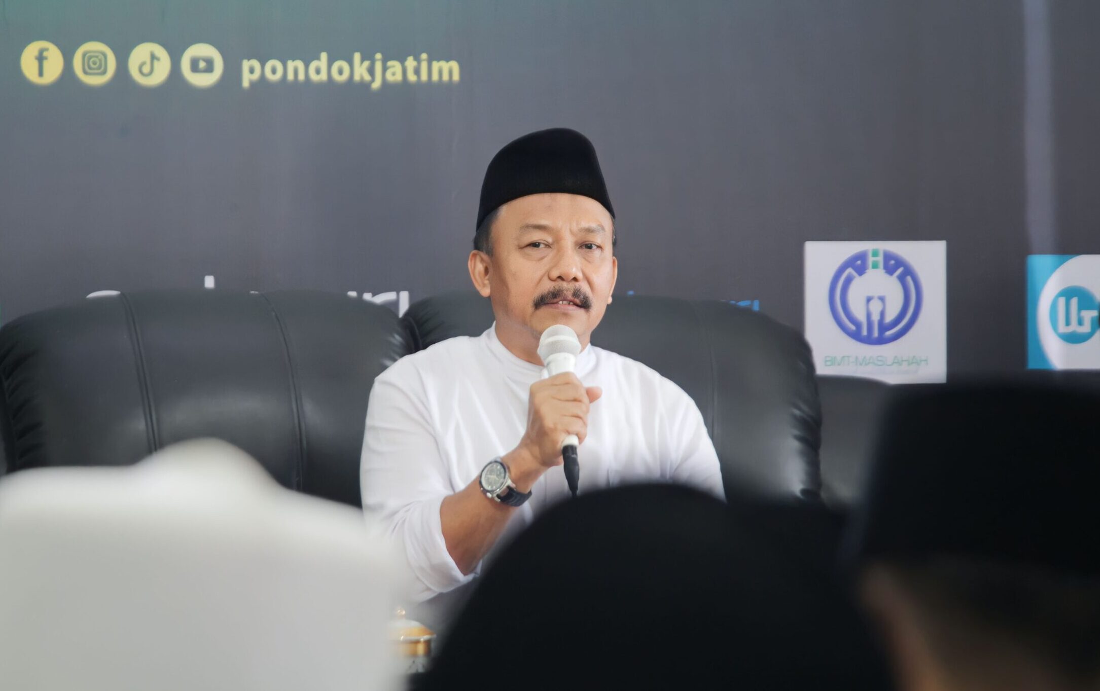 KH. Mas’ud Adnan Sebut Pentingnya Santri untuk Menulis