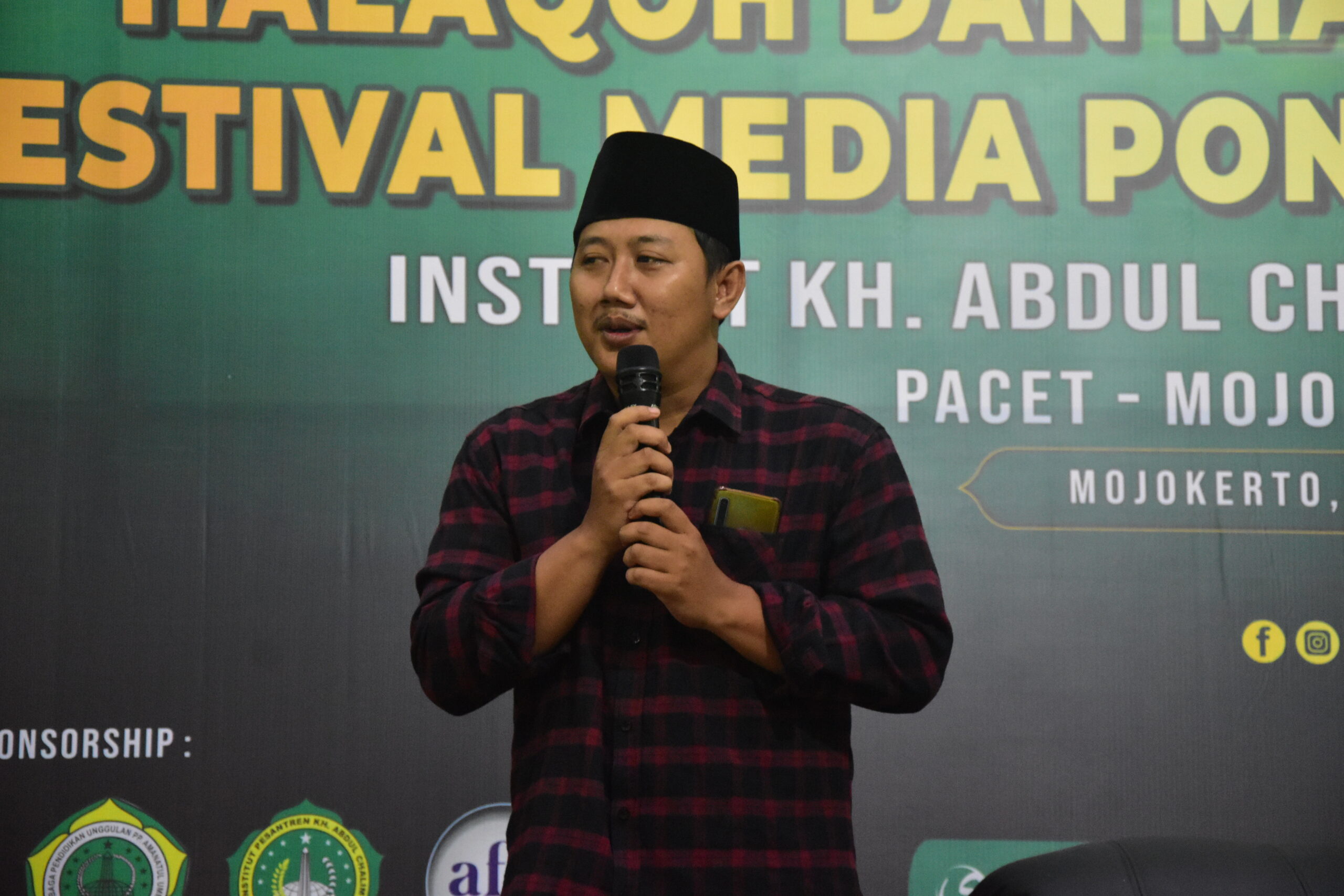 Bicara Soal Fotografi Santri, Amin Yusuf Santri Khidmah Melalui Kamera